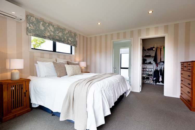 35 Plescher Crescent Leamington_9