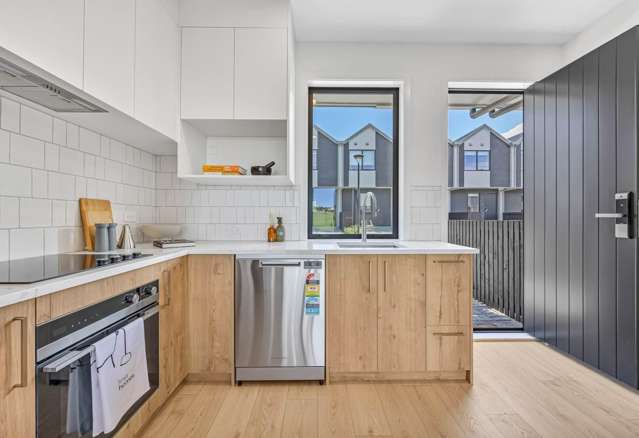 12/23 Makomako Drive 1627_3