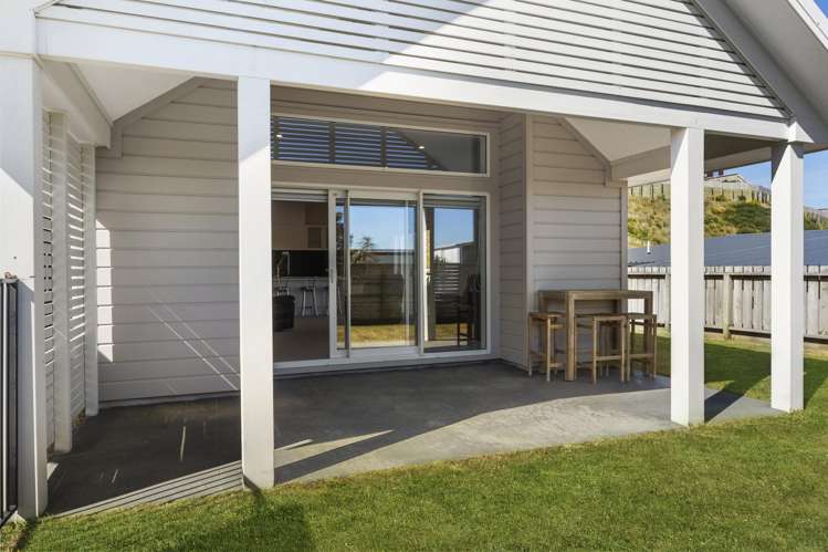 66 Cedarwood Street Woodridge_10