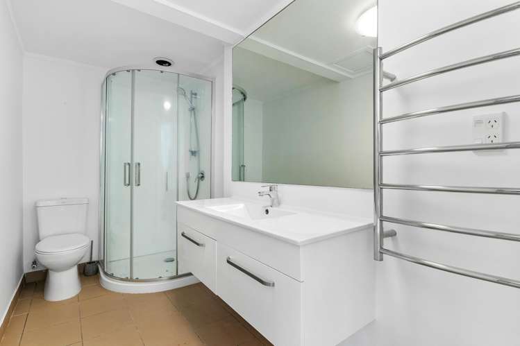 393 Wairau Road Totara Vale_12