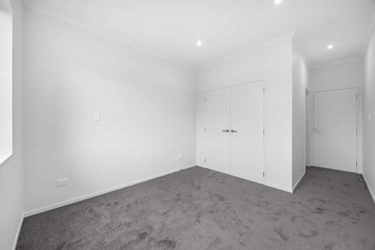 115 Otuwairoa Esplanade Opaheke_11