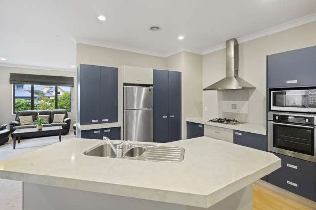 8 Chippenham Grove Churton Park_4