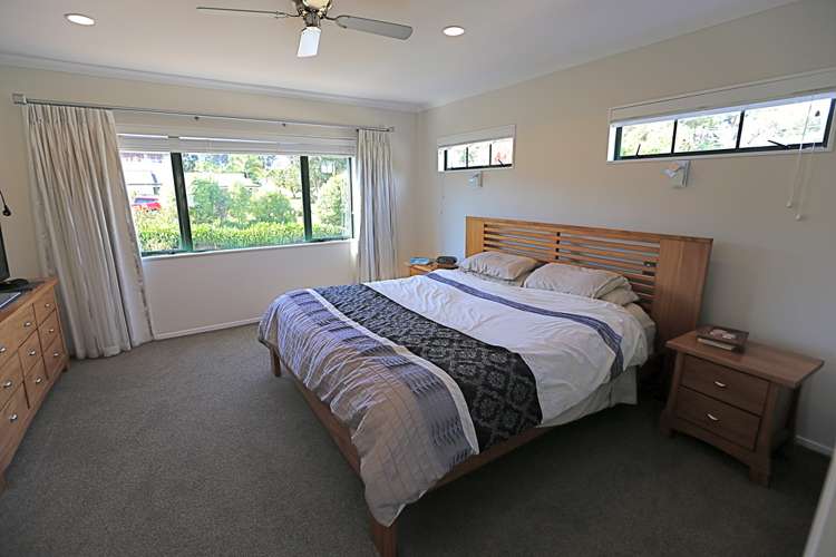 1/105 Beach Road Mellons Bay_10