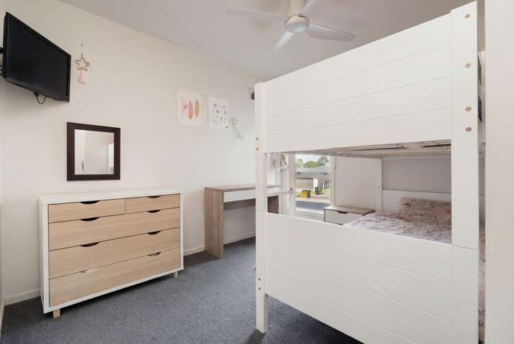 35 Fairfax Crescent Pyes Pa_11