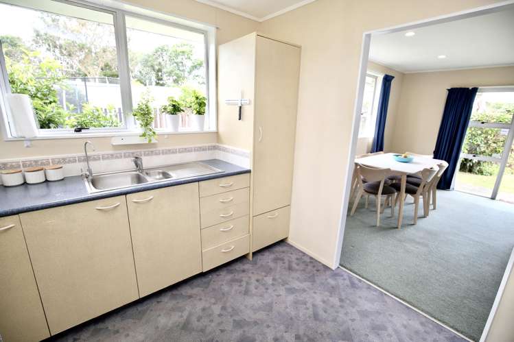 15a Sandalwood Drive Dinsdale_3