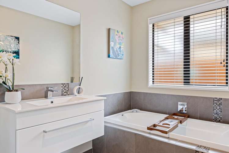 16 Napier Drive Wigram_16