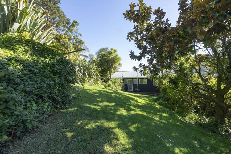22 Beach Valley Road Piha_15