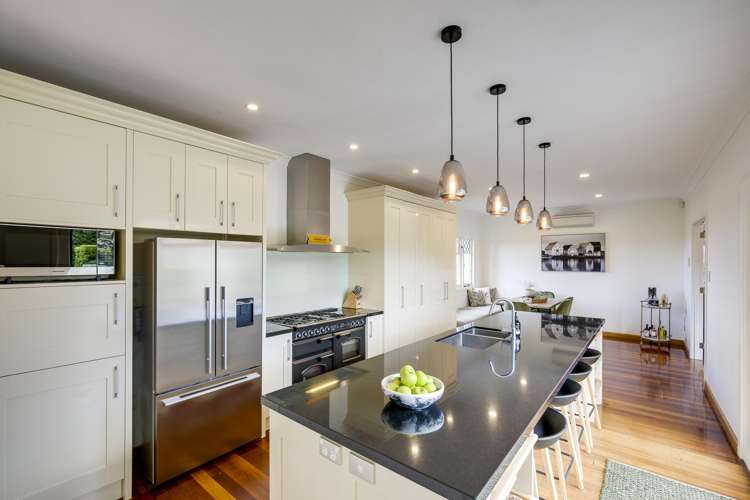 44 Busby Hill Havelock North_11