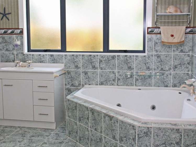 21 Ridge Road Tairua_8