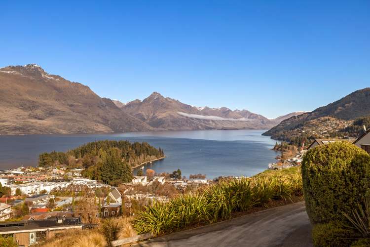 9 Galway Court Queenstown_24