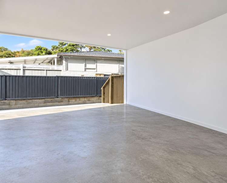 5e John F Kennedy Place Glen Eden_11