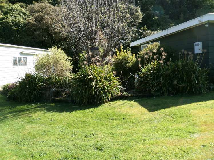 12 Wratten Road Owaka_15