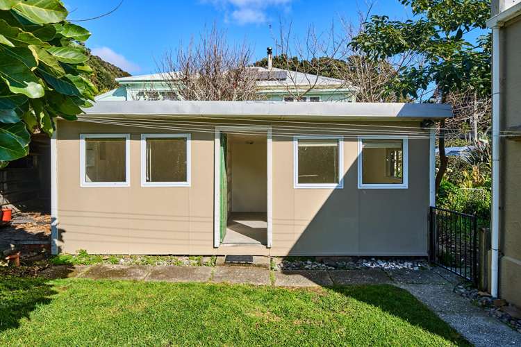 7 Ames Street Paekakariki_11