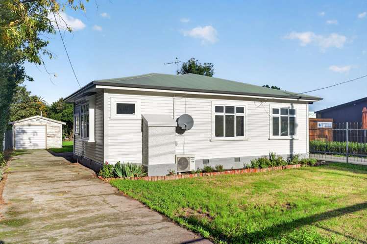 176 High Street North_0