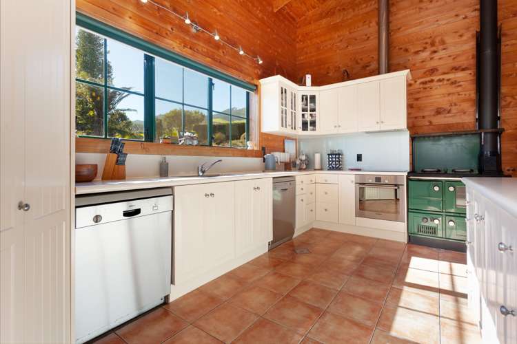 166 Barton Road Okauia_10