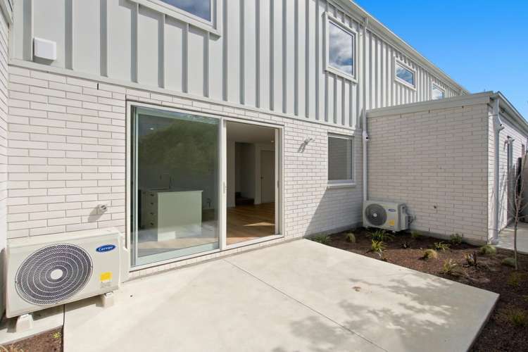 2/1433 Springs Road Lincoln_16