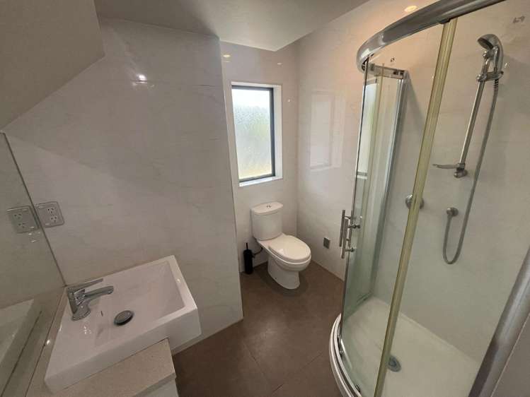 1/260A Rosebank Road Avondale_10