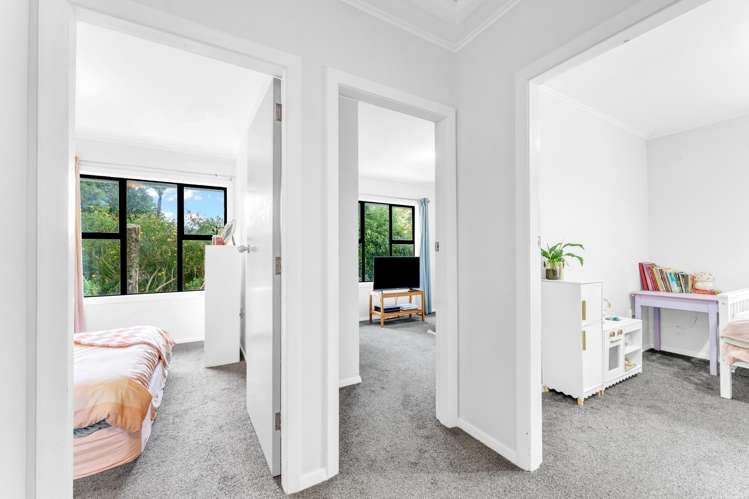 70 Sunny Grove Wainuiomata_23