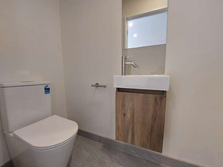 6 Selo Street Glen Eden_13