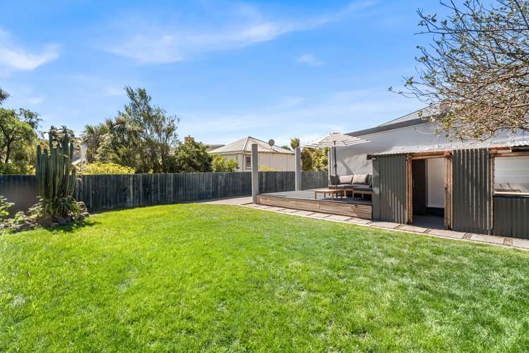 64 Colenso Street Sumner_17