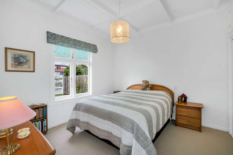 18 Oliver Street Point Chevalier_12