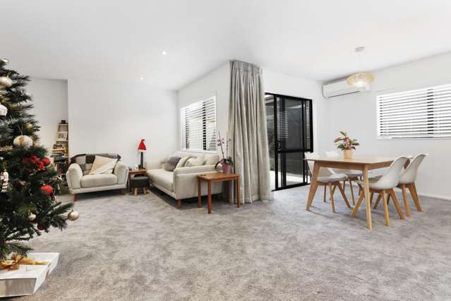 2/2A Crown Street Royal Oak_1