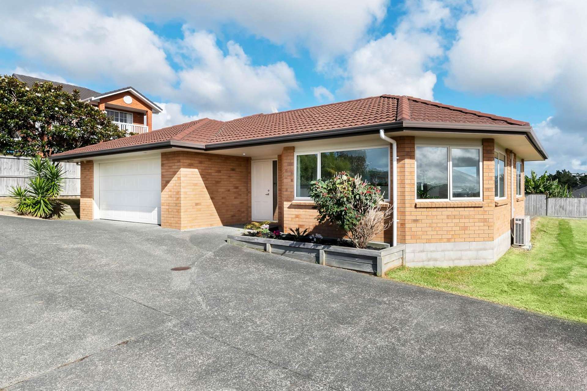 16 Anchorite Way Red Beach_0