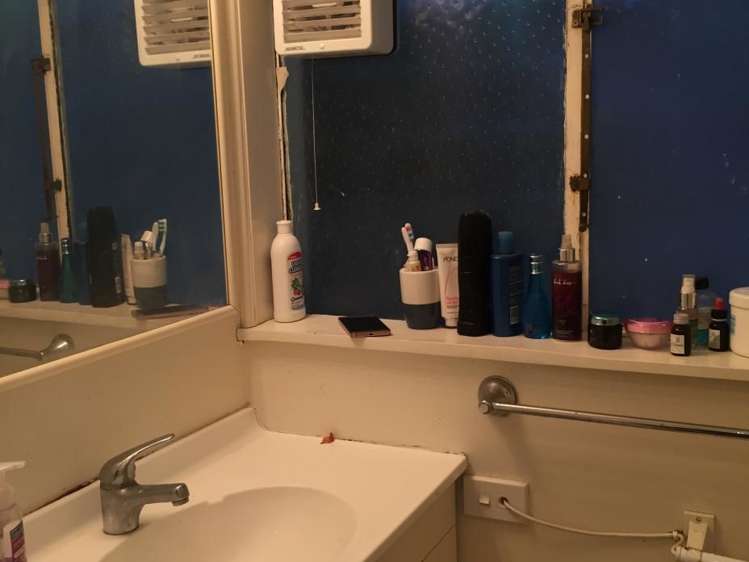 3/51 Adams Terrace Kelburn_5