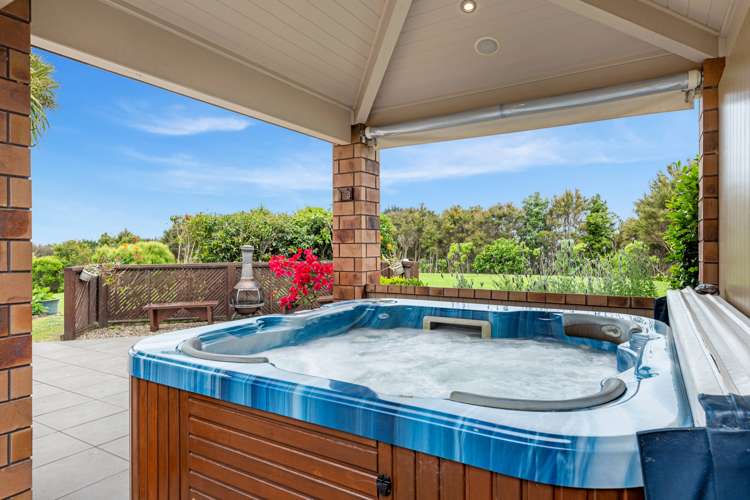 646 Redoubt Road Flat Bush_25