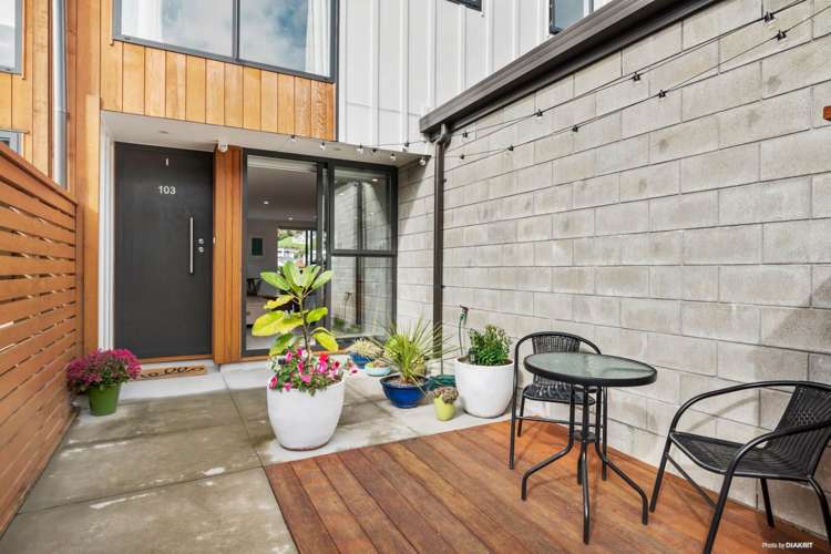 103 Bonair Crescent Silverdale_20