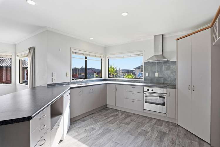 4 Owhatiura Drive Lynmore_5