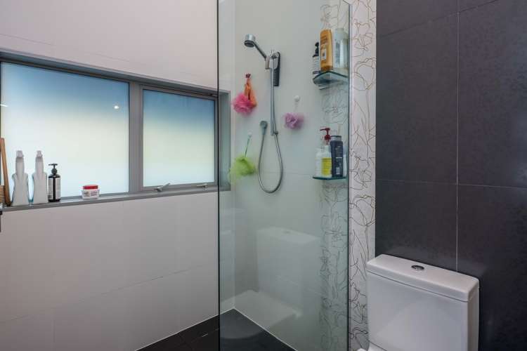 31 Ashwood Street Woodridge_11