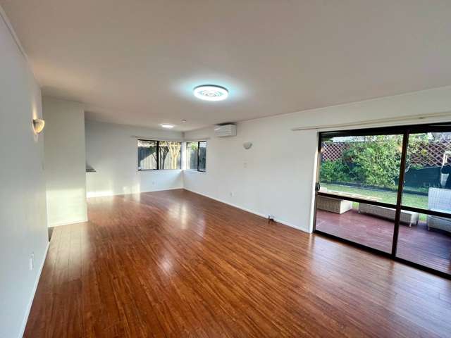 3/98 Roberts Road Te Atatu South_2