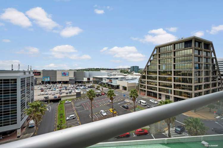 603/17 Amersham Way Manukau_1