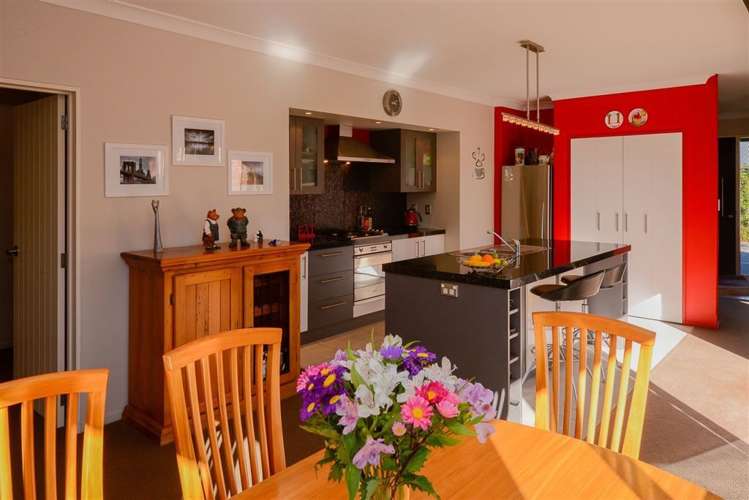 20 Bottle Lake Drive Parklands_6