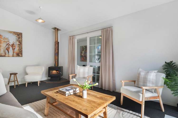 9 Avalon Crescent Fernhill/Sunshine Bay_12