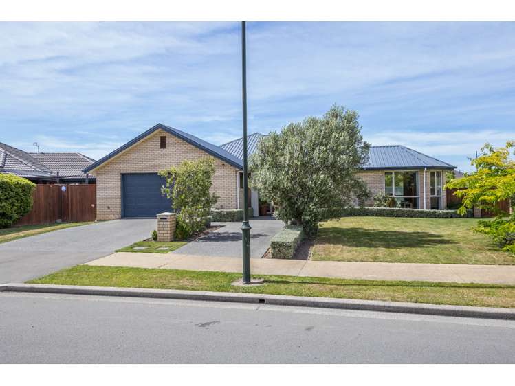 276 Southfield Drive Lincoln_17