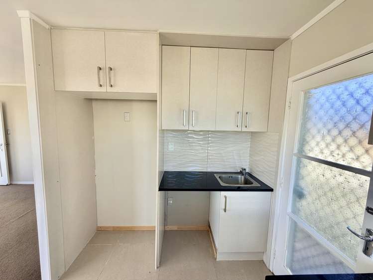 1/126 Porchester Road Papakura_7