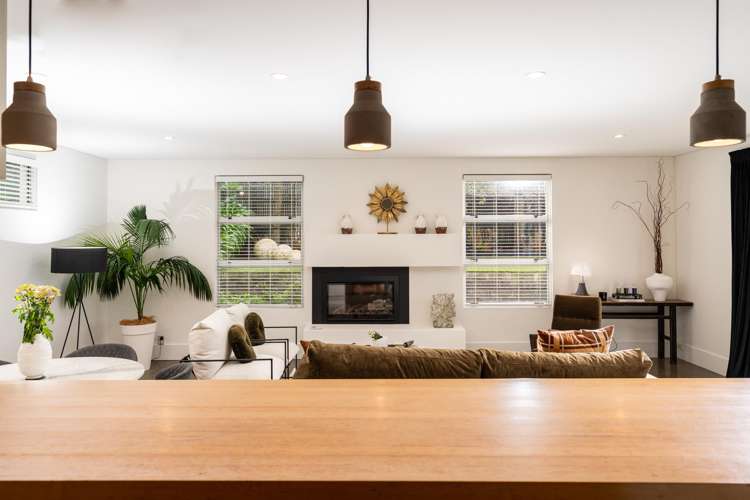 51 Amesbury Drive Churton Park_11