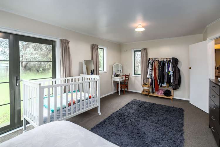 51 Charles Street Carterton_16