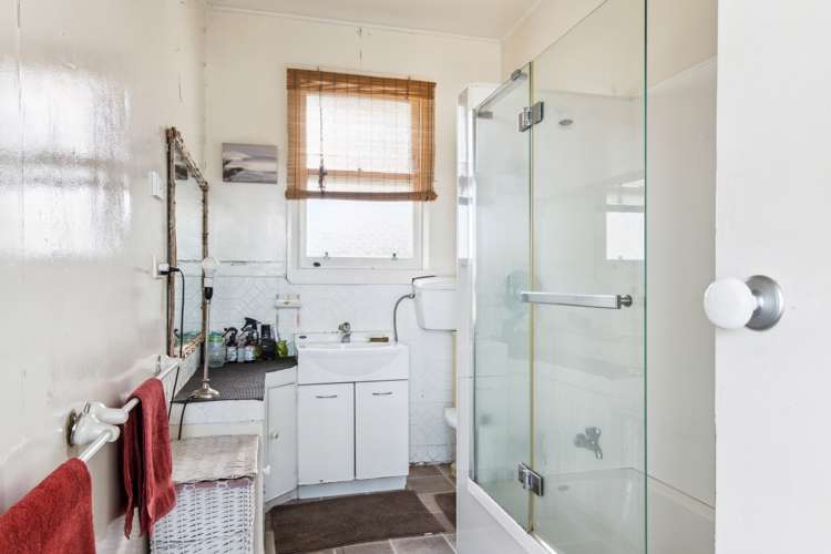 6 Moana Road Okitu_6