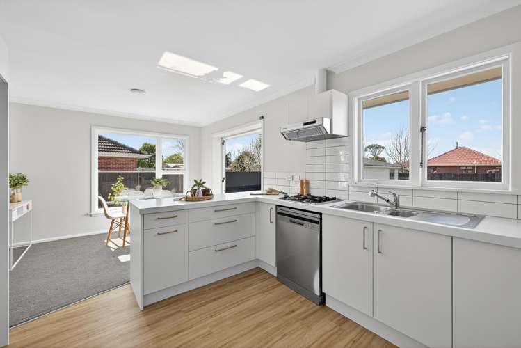 36 Yarmouth Street Aranui_14