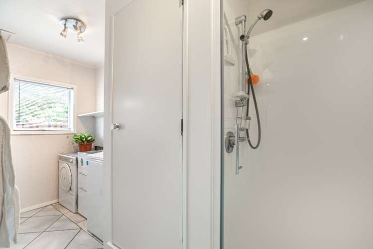 76b Kiwi Esplanade Mangere Bridge_18