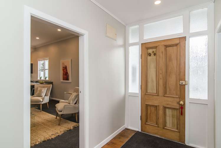 66 Mein Street Newtown_1