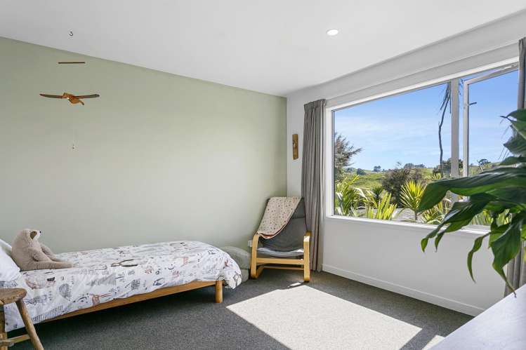 550 Whangamata Road Kinloch_13