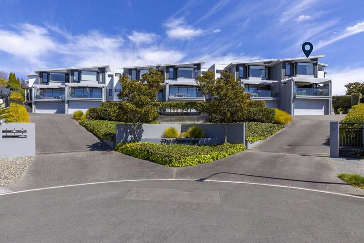 1/5 The Moorings Two Mile Bay_0