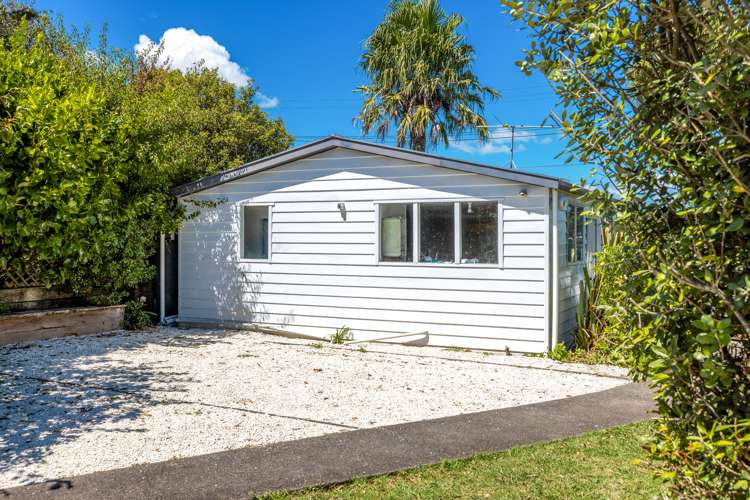 68 Hauraki Road Oneroa_21