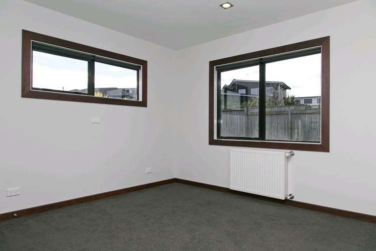 7 Coprosma Crescent Waipahihi_11