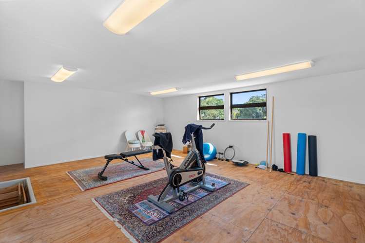 8 Shipherds Avenue Epsom_27