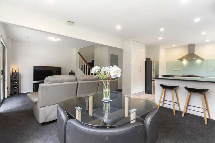 1/29 Lambrown Drive Totara Vale_5